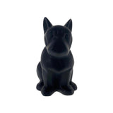PERRO BULLDOG FRANCÉS NEGRO DE FRENTE EN DOLOMITA